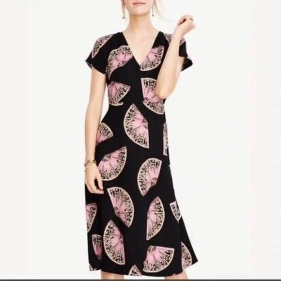 Ann Taylor Dresses & Skirts - Ann Taylor | Black Pink Dancing Fan V Neck Fit And Flare Midi Dress Size 0